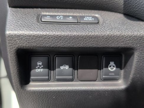 Used 2014 Nissan Altima 2.5 SL w/ Moonroof Package FWD image 22