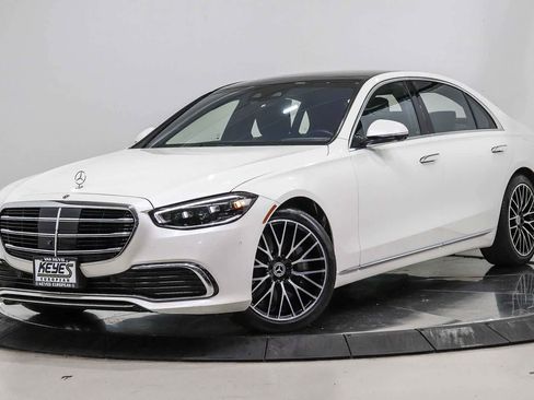 Used 2022 Mercedes-Benz S 500 4MATIC image 1