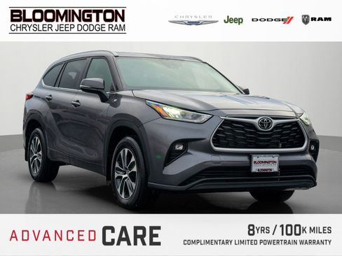 Used 2022 Toyota Highlander XLE image 1