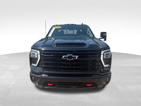Used 2025 Chevrolet Silverado 2500 LTZ w/ Trail Boss Package AWD/4WD image 8