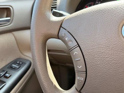 Used 2005 Toyota Camry image 20