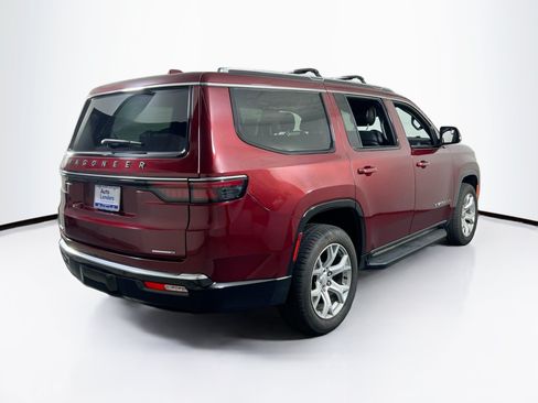 Used 2022 Jeep Wagoneer Series II AWD/4WD image 5