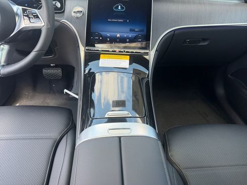 New 2026 Mercedes-Benz GLC 300 image 11