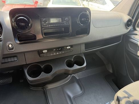 Used 2019 Mercedes-Benz Sprinter 170 image 15