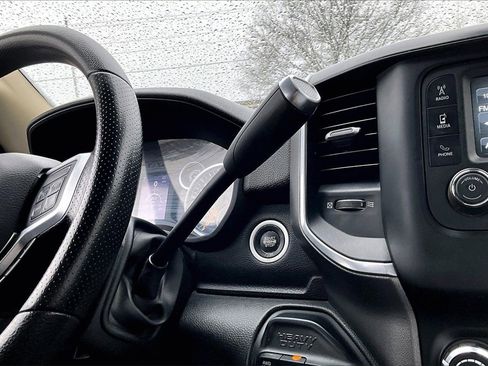 Used 2019 RAM 2500 Big Horn image 29