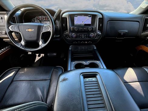 Used 2017 Chevrolet Silverado 1500 High Country RWD image 10