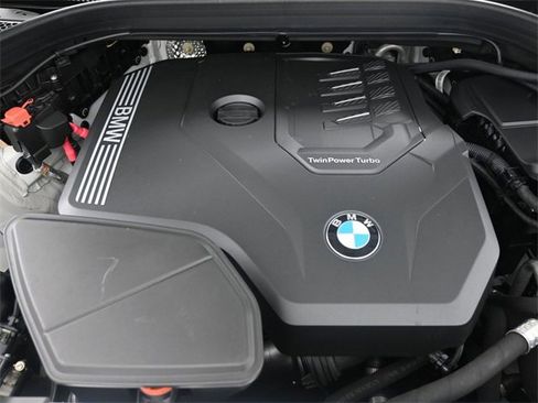 Used 2023 BMW X4 xDrive30i w/ Convenience Package image 21