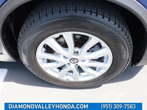Used 2020 Nissan Rogue SV FWD image 29