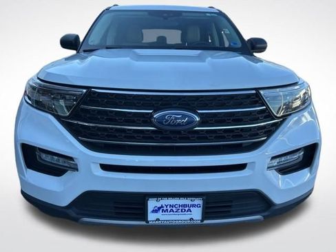 Used 2023 Ford Explorer XLT w/ Equipment Group 202A image 8