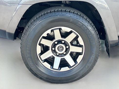 Used 2023 Toyota 4Runner TRD Off-Road Premium AWD/4WD image 30