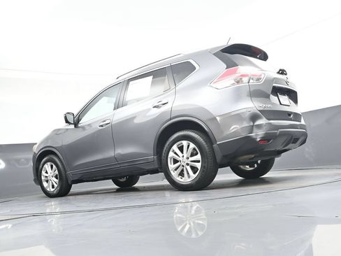 Used 2015 Nissan Rogue SV w/ SV Premium Package FWD image 45