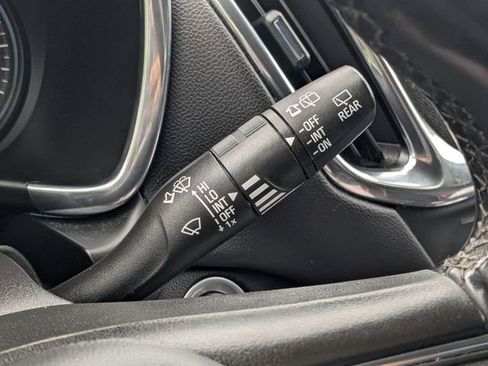 Used 2024 Chevrolet Equinox LT image 28