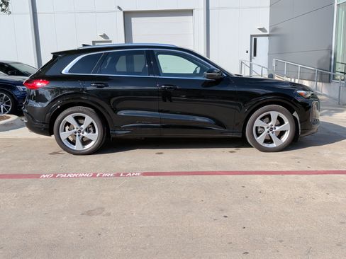 Used 2025 Audi Q5 Prestige AWD/4WD image 10