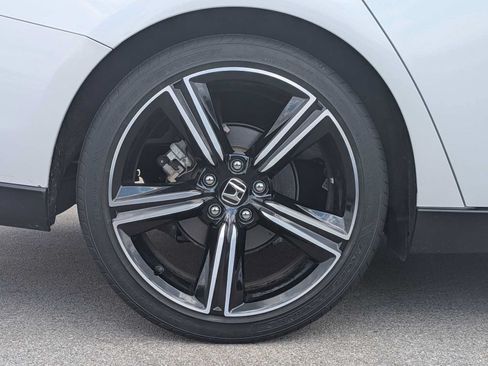 Used 2023 Honda Accord Sport image 14