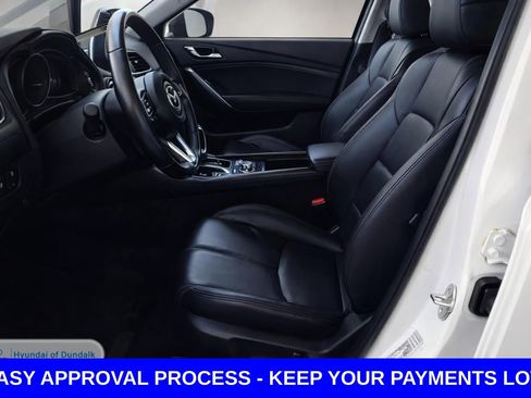 Used 2018 MAZDA MAZDA3 Touring FWD image 10