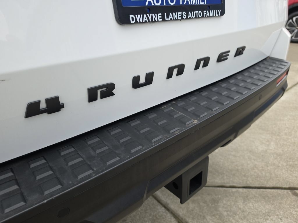 Used 2025 Toyota 4Runner TRD Off-Road AWD/4WD image 36