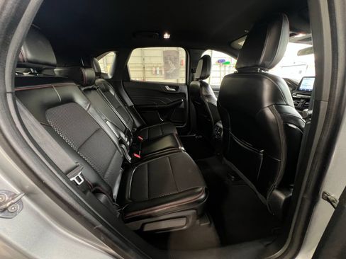 Used 2024 Ford Escape ST-Line AWD/4WD image 7
