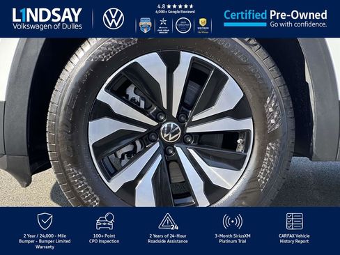 Used 2025 Volkswagen Atlas Cross Sport SE image 8