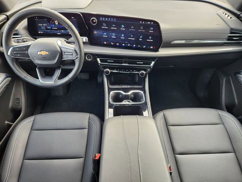 Used 2026 Chevrolet Traverse LT image 24