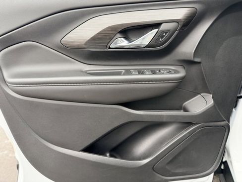 Certified 2023 GMC Terrain SLE w/ LPO, Floor Liner Package image 18