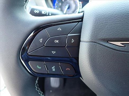 New 2027 Chrysler Pacifica Limited AWD/4WD image 15