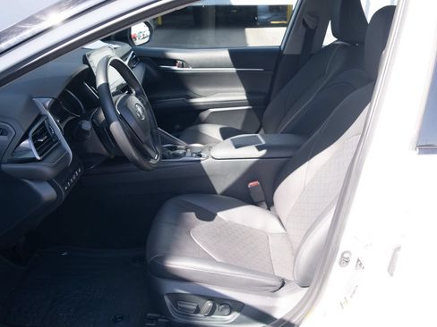 Used 2023 Toyota Camry XSE w/ Navigation Package FWD image 12