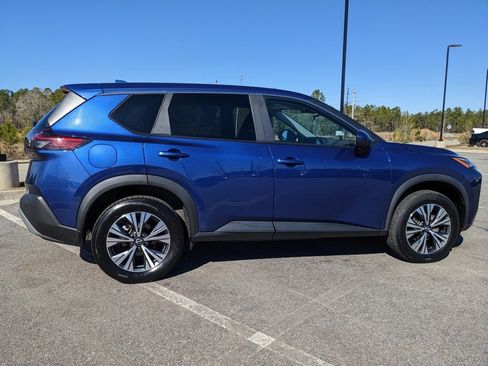 Used 2023 Nissan Rogue SV image 23