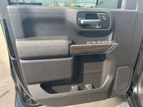 Used 2021 Chevrolet Silverado 1500 LT image 12