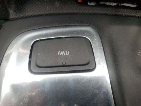 Used 2020 Chevrolet Equinox Premier w/ Premier Redline Edition image 21