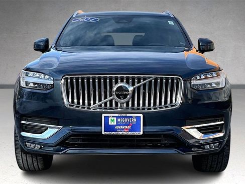 Used 2024 Volvo XC90 B6 Ultimate w/ Protection Package Premier image 2