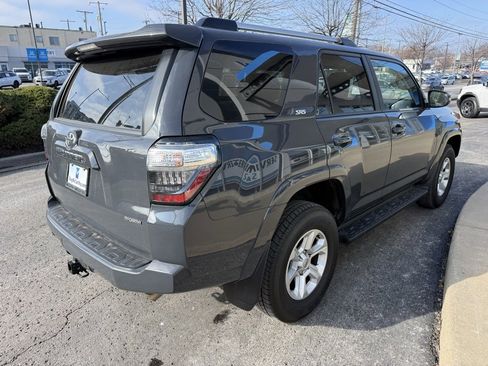 Used 2024 Toyota 4Runner SR5 Premium image 11