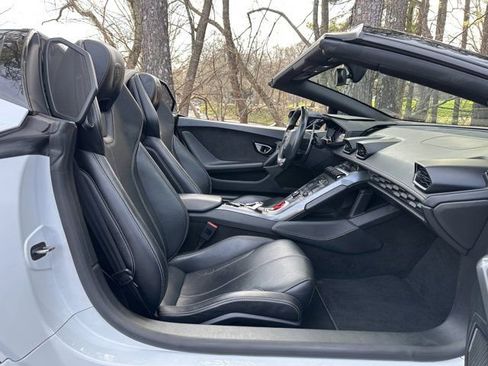 Used 2017 Lamborghini Huracan LP 580-2 image 35