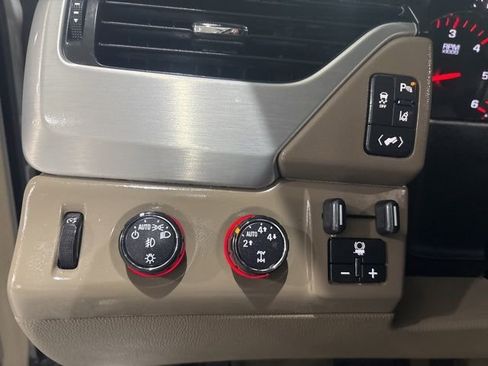 Used 2015 GMC Yukon SLT w/ Open Road Package image 34