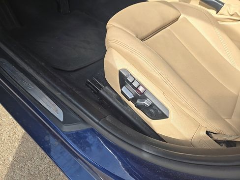 Used 2017 BMW 330i Sedan image 13