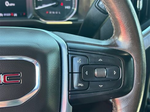Used 2020 GMC Sierra 1500 SLT image 16