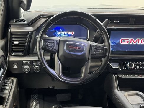 Used 2024 GMC Sierra 2500 AT4 image 7