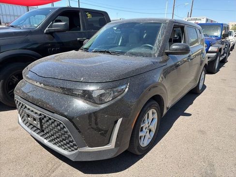 Used 2023 Kia Soul LX w/ Option Group 015 image 5