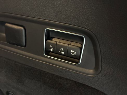 New 2026 Mercedes-Benz GLS 580 4MATIC image 21