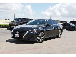 Used 2024 Nissan Altima 2.5 SV w/ SV Premium Package AWD/4WD video 1