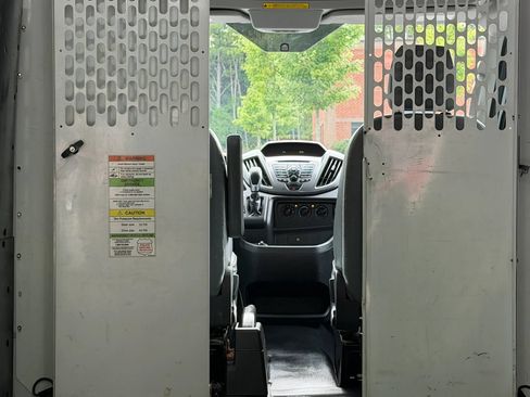 Used 2019 Ford Transit 150 148 Medium Roof RWD image 23