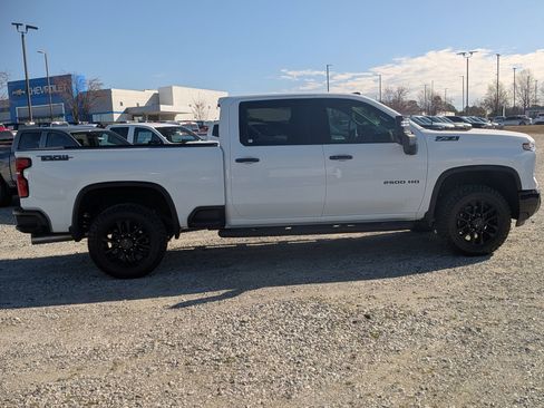 New 2026 Chevrolet Silverado 2500 LTZ w/ LTZ Plus Package AWD/4WD image 9