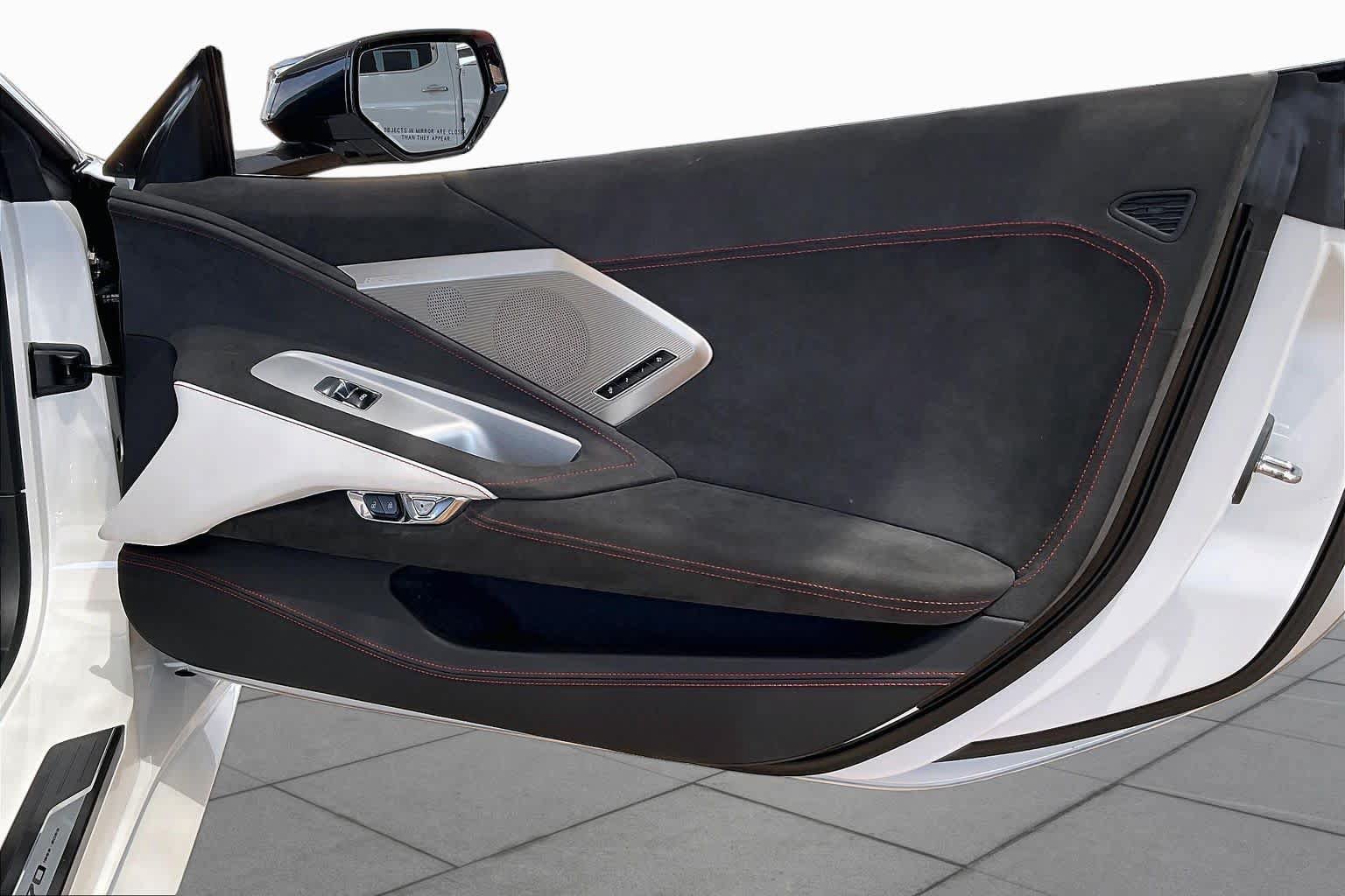 Used 2023 Chevrolet Corvette Stingray Premium Conv w/ Z51 Performance Package RWD image 20