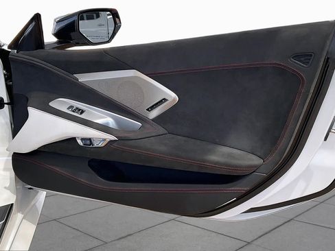 Used 2023 Chevrolet Corvette Stingray Premium Conv w/ Z51 Performance Package RWD image 20