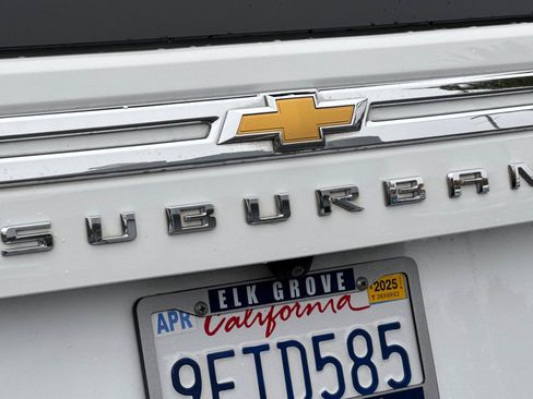 Certified 2023 Chevrolet Suburban Premier image 34