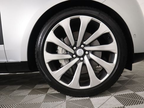 Used 2023 Land Rover Range Rover SE image 33