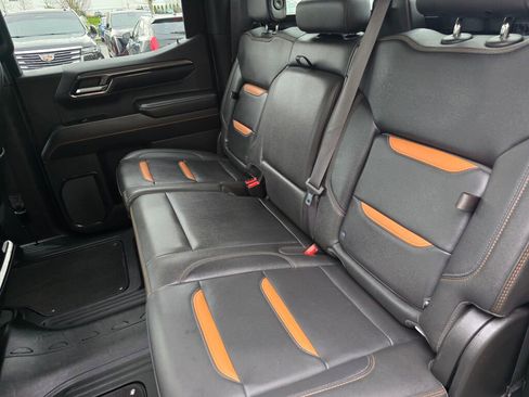 Used 2022 GMC Sierra 1500 AT4 w/ AT4 Premium Package image 23