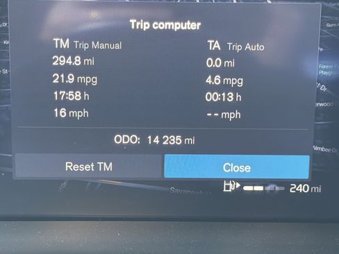 Certified 2025 Volvo XC60 B5 Plus image 22