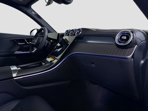 New 2026 Mercedes-Benz GLC 300 4MATIC image 32