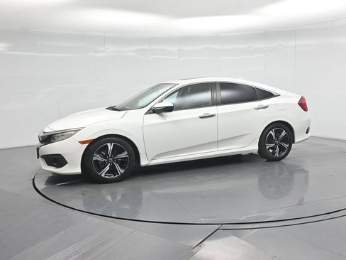 Used 2016 Honda Civic Touring image 26