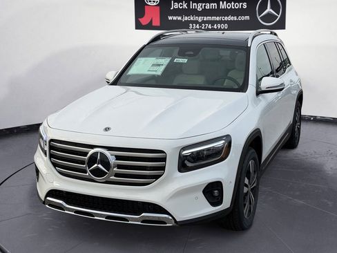 New 2026 Mercedes-Benz GLB 250 4MATIC image 1